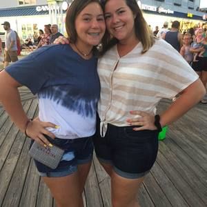 Meet your Posher, Mackenzie